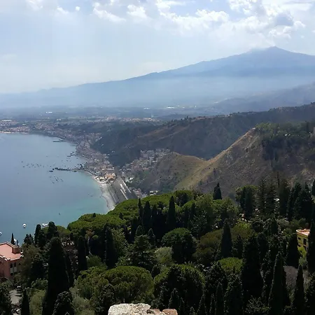 Stanza Tripla In Affitto *